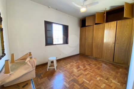 Casa à venda com 3 quartos, sendo 1 suíte, em Planalto Paulista, São Paulo, SP