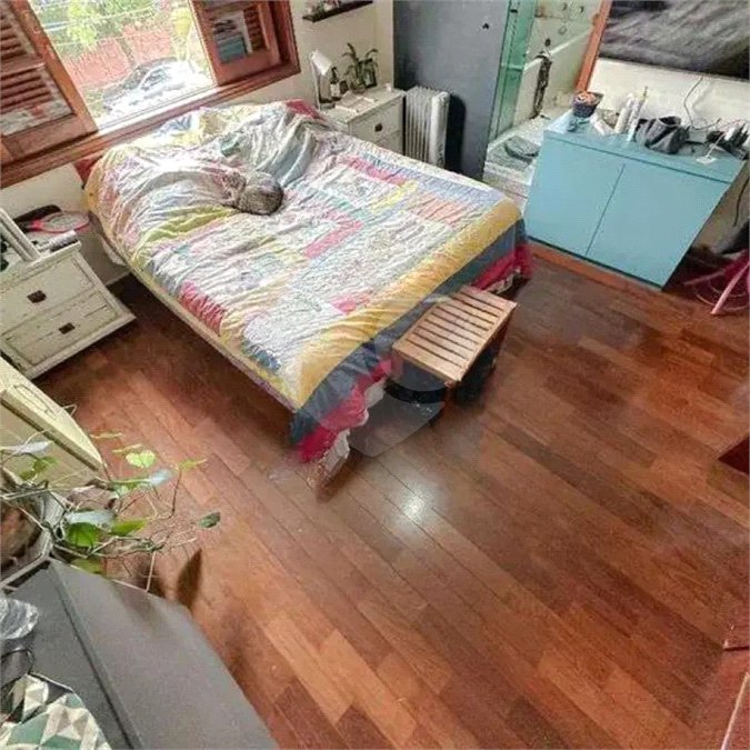 Sobrado à venda com 5 suítes em Vila Romana, São Paulo, SP
