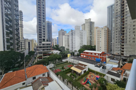 Apartamento para alugar com 2 quartos, sendo 1 suíte,  em Jardim das Acácias, São Paulo, SP