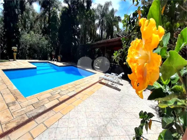Casa Térrea à venda com 5 quartos, sendo 4 suítes,  em Serra da Cantareira, Mairiporã, SP