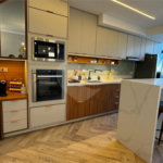 Casa à venda com 3 quartos, sendo 1 suíte, no condomínio Residencial Vegas, São Paulo - SP