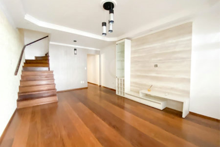 Sobrado à venda com 2 suítes em Jardim Franca, São Paulo, SP