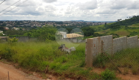 Terreno à venda em San Fernando Valley, Atibaia, SP