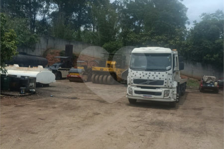 Terreno à venda com 1 suíte em Sítio Areião, São Paulo, SP