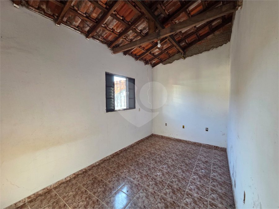 Casa à venda com 2 quartos em Jardim Vieira de Moraes, Itapetininga, SP