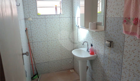 Casa à venda com 3 quartos, sendo 1 suíte, em Vila Regina, Itapetininga, SP