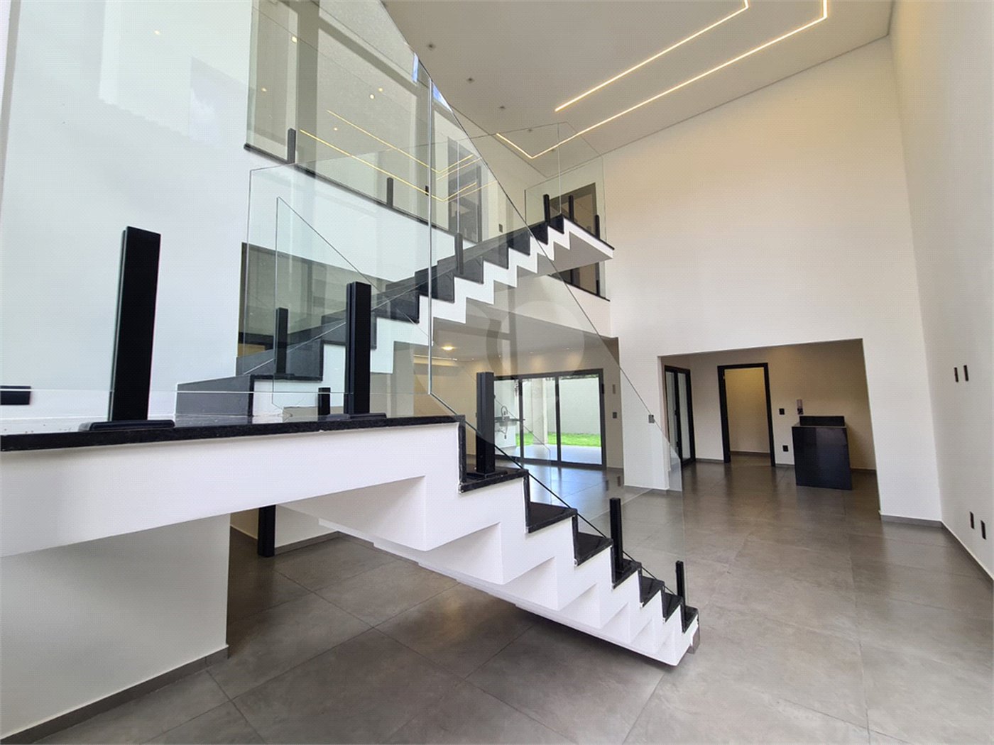 Casa em condomínio à venda com 3 suítes em Vila Santista, Atibaia, SP