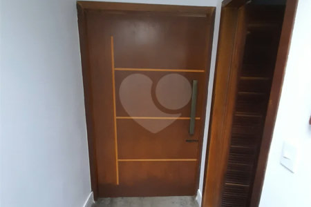 Sobrado à venda com 4 quartos, sendo 1 suíte,  em Jardim São Paulo(zona Norte), São Paulo, SP