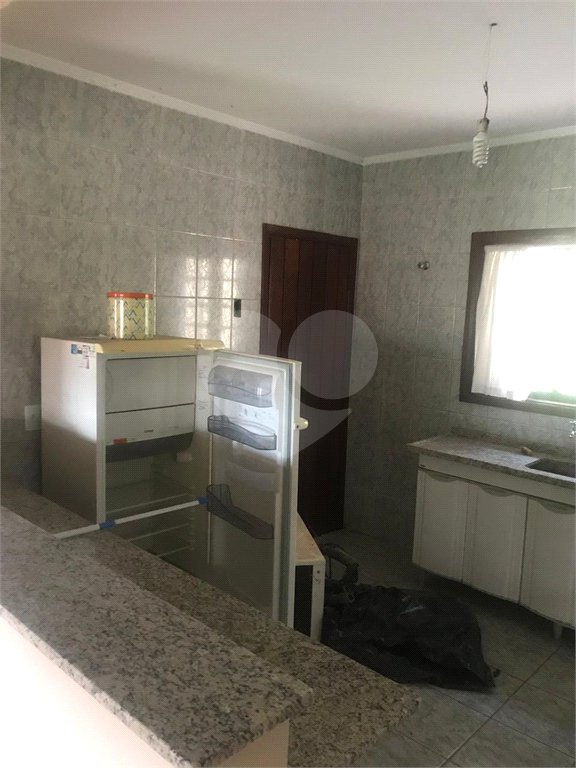 Casa à venda com 3 quartos, sendo 1 suíte,  no condomínio Marf II, Bom Jesus dos Perdões - SP