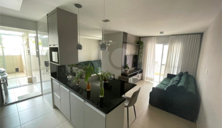 Apartamento à venda com 3 quartos, sendo 1 suíte,  em Parada Inglesa, São Paulo, SP