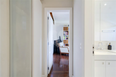 Apartamento à venda com 4 quartos, sendo 2 suítes, em Indianópolis, São Paulo, SP