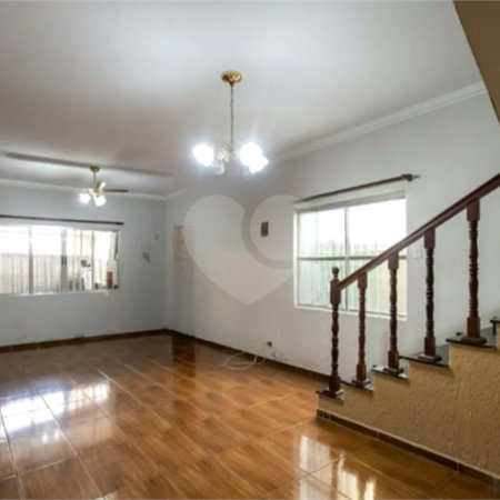 Casa à venda com 5 quartos, sendo 1 suíte, em Vila Rosália, Guarulhos, SP
