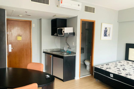 Flat mobiliado a venda na Bela Vista com 1 vaga de garagem .