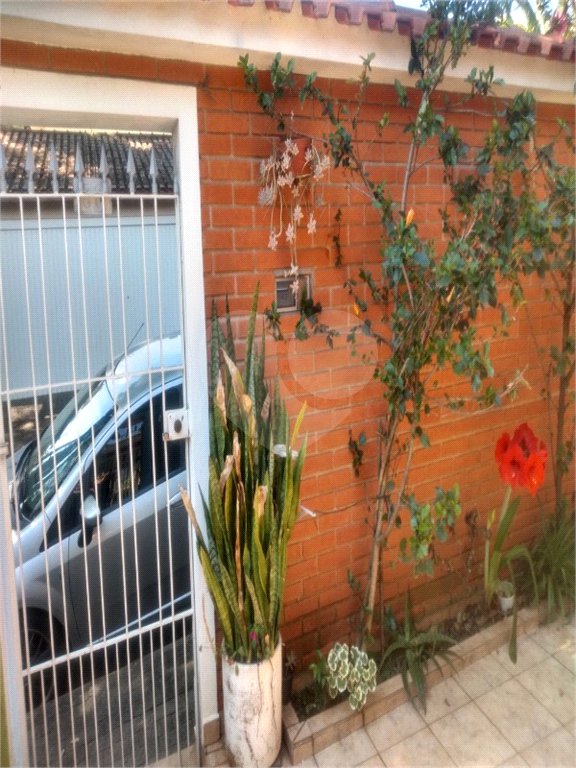 Sobrado à venda com 3 quartos em Horto, São Paulo, SP