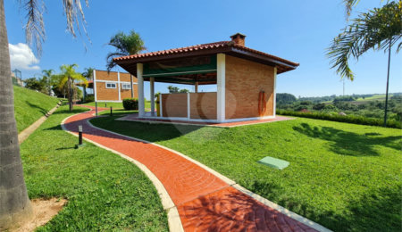 Terreno à venda no condomínio Village Saint Charbel, Araçoiaba da Serra - SP