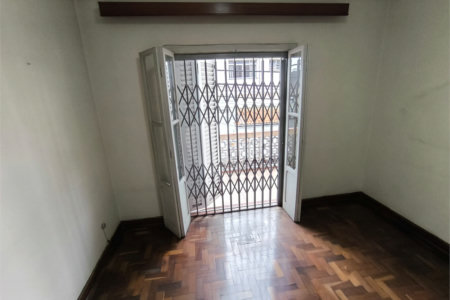 Sobrado à venda com 5 quartos, sendo 1 suíte, em Jardim Trussardi, São Paulo, SP