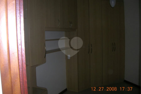 Casa no Condomínio Damha I