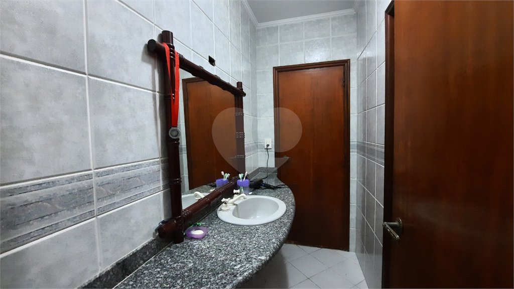Sobrado à venda com 4 quartos, sendo 1 suíte, em Barro Branco (zona Norte), São Paulo, SP