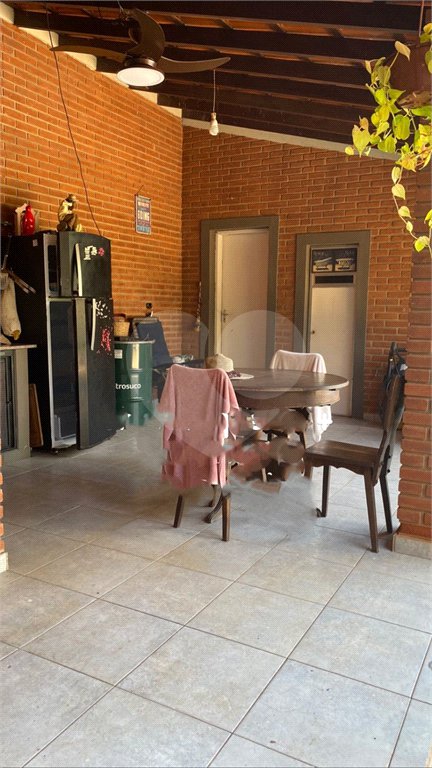 Casa à venda com 3 quartos, sendo 1 suíte,  em Pinheirinho, Vinhedo, SP