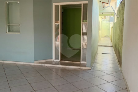 Casa Térrea à venda com 3 quartos, sendo 1 suíte, em Vila Nova, Salto, SP