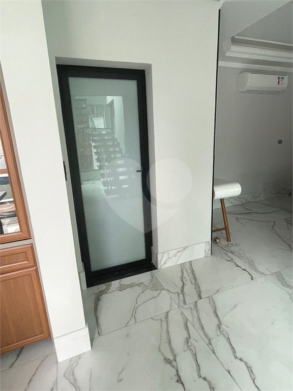 Casa à venda com 3 quartos, sendo 1 suíte, no condomínio Real Park Tietê, Mogi das Cruzes - SP