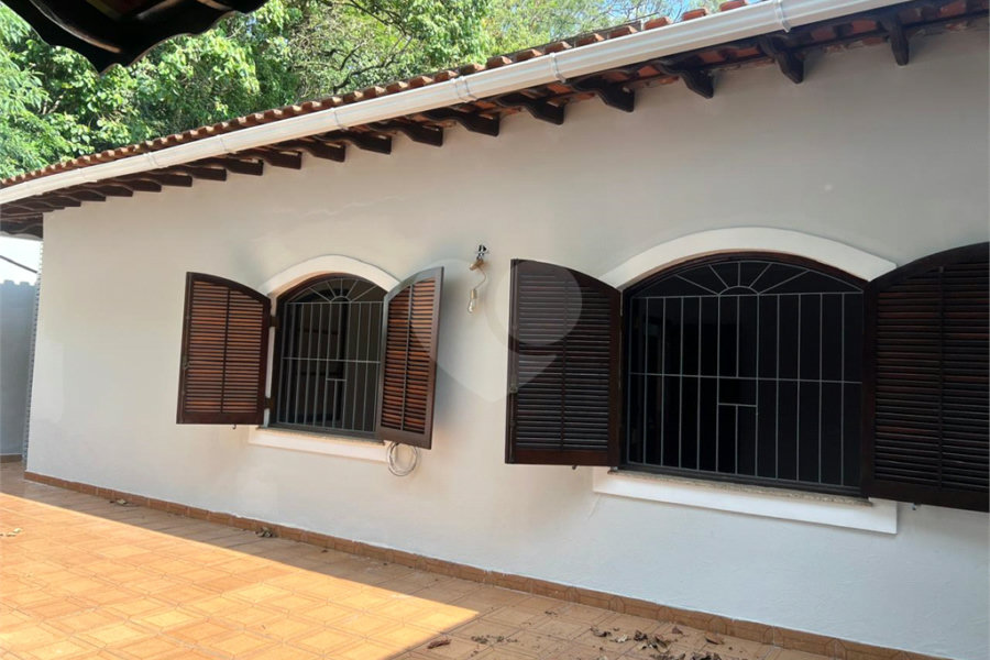 Sobrado à venda com 3 quartos, sendo 1 suíte, em Tremembé, São Paulo, SP