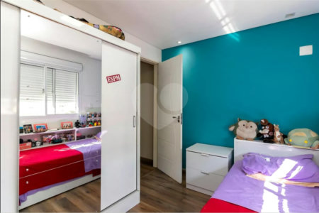 Sobrado à venda com 4 quartos, sendo 3 suítes,  em Vila Dom Pedro II, São Paulo, SP