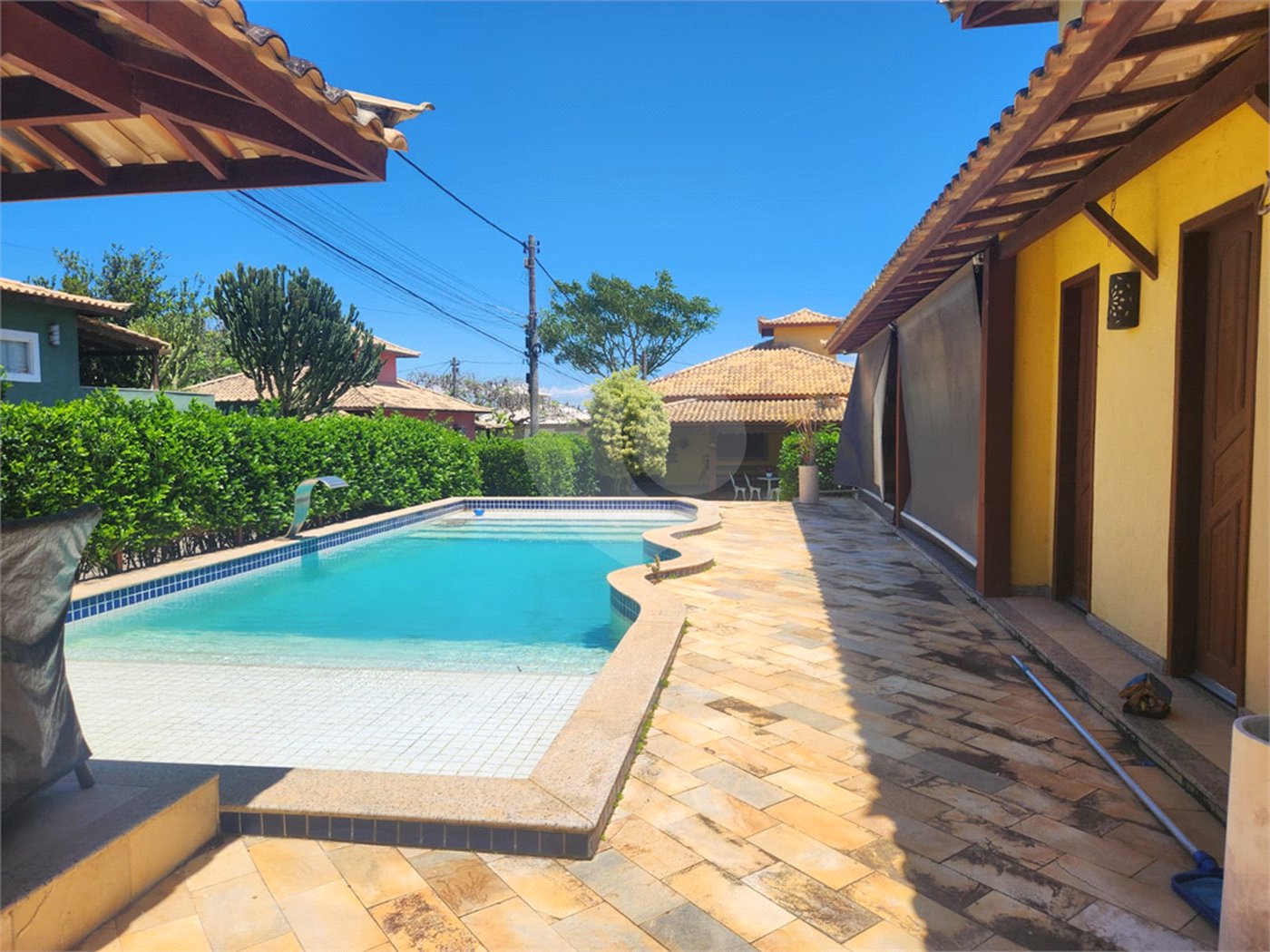 Casa à venda com 3 quartos, sendo 1 suíte, em Rasa, Armação dos Búzios, RJ