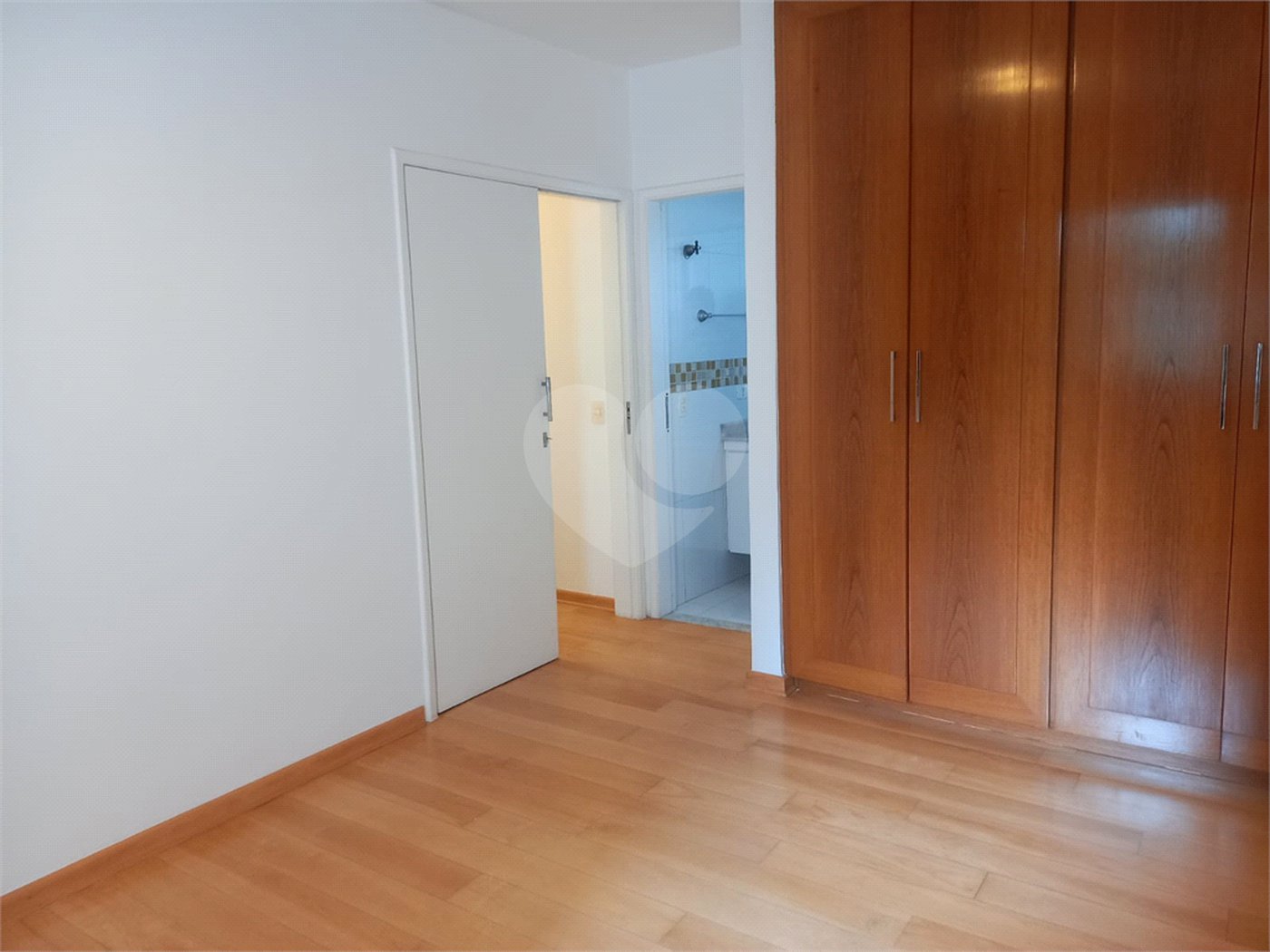 Apartamento à venda com 3 quartos, sendo 1 suíte, em Pinheiros, São Paulo, SP