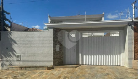 Sobrado à venda com 3 quartos, sendo 2 suítes,  em Vila Monteiro (gleba I), São Carlos, SP