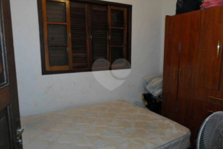 Casa à venda com 4 quartos, sendo 1 suíte, em Santana, São Paulo, SP