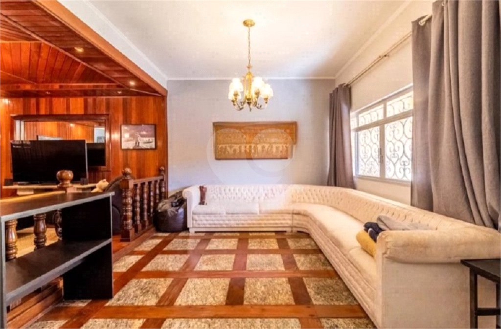 Sobrado à venda com 5 quartos, sendo 4 suítes, em Vila Galvão, Guarulhos, SP