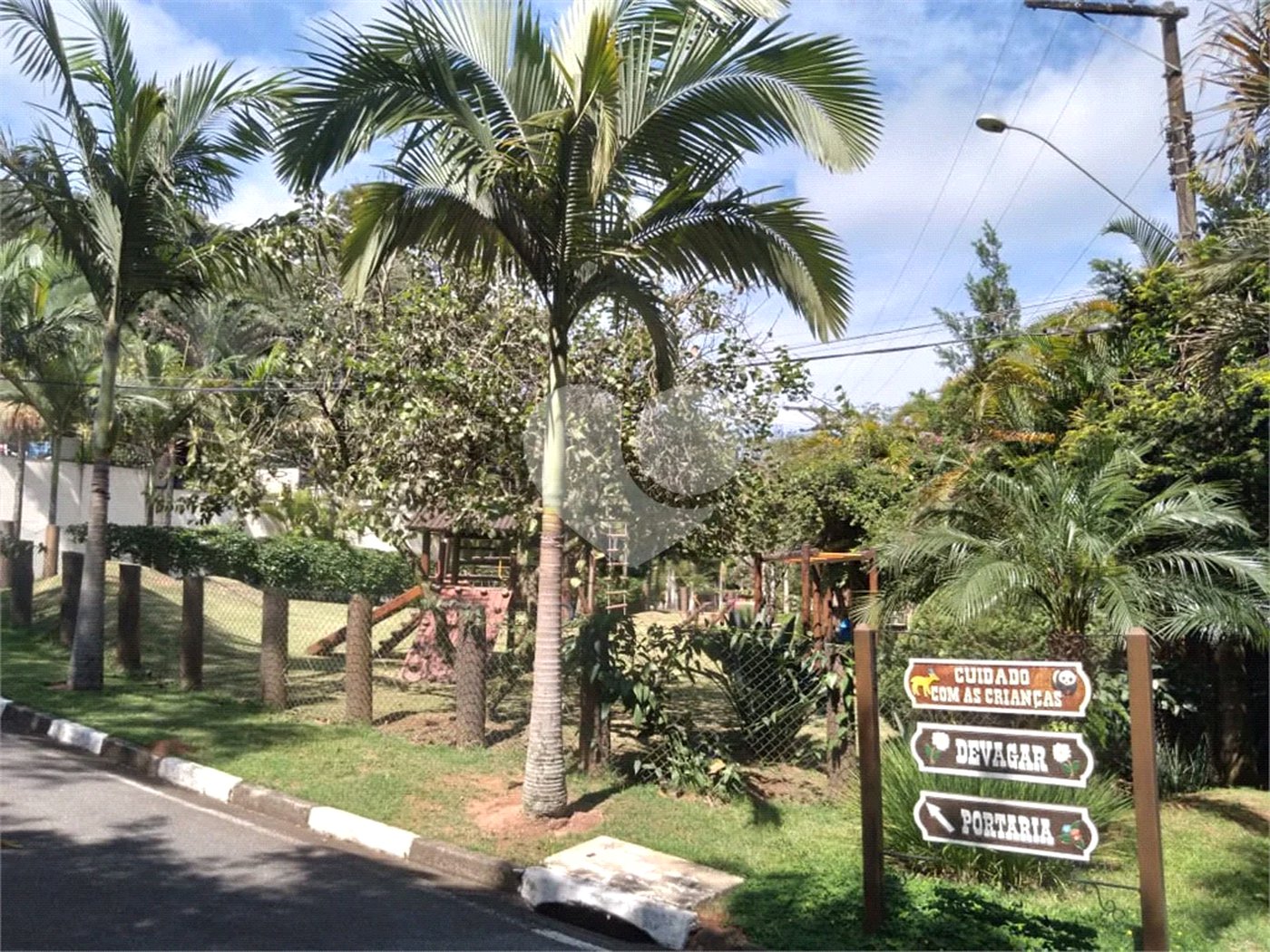 Terreno à venda no condomínio Cantareira, Mairiporã - SP