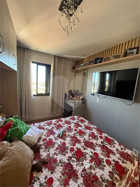 Apartamento à venda com 3 quartos, sendo 1 suíte, em Vila São João, Poá, SP