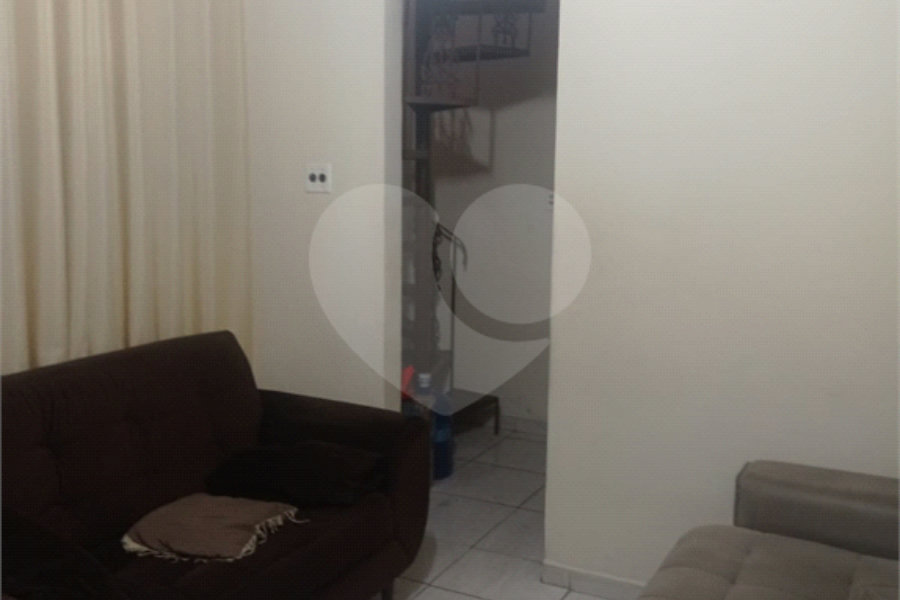 Casa à venda com 3 quartos, sendo 2 suítes, no condomínio Casa, São Paulo - SP
