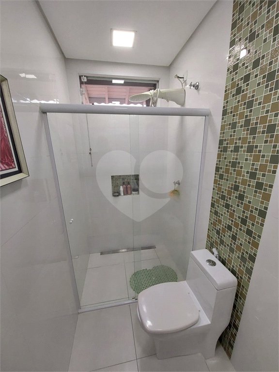 Sobrado à venda com 3 quartos, sendo 1 suíte, em Vila Nova Socorro, Mogi das Cruzes, SP