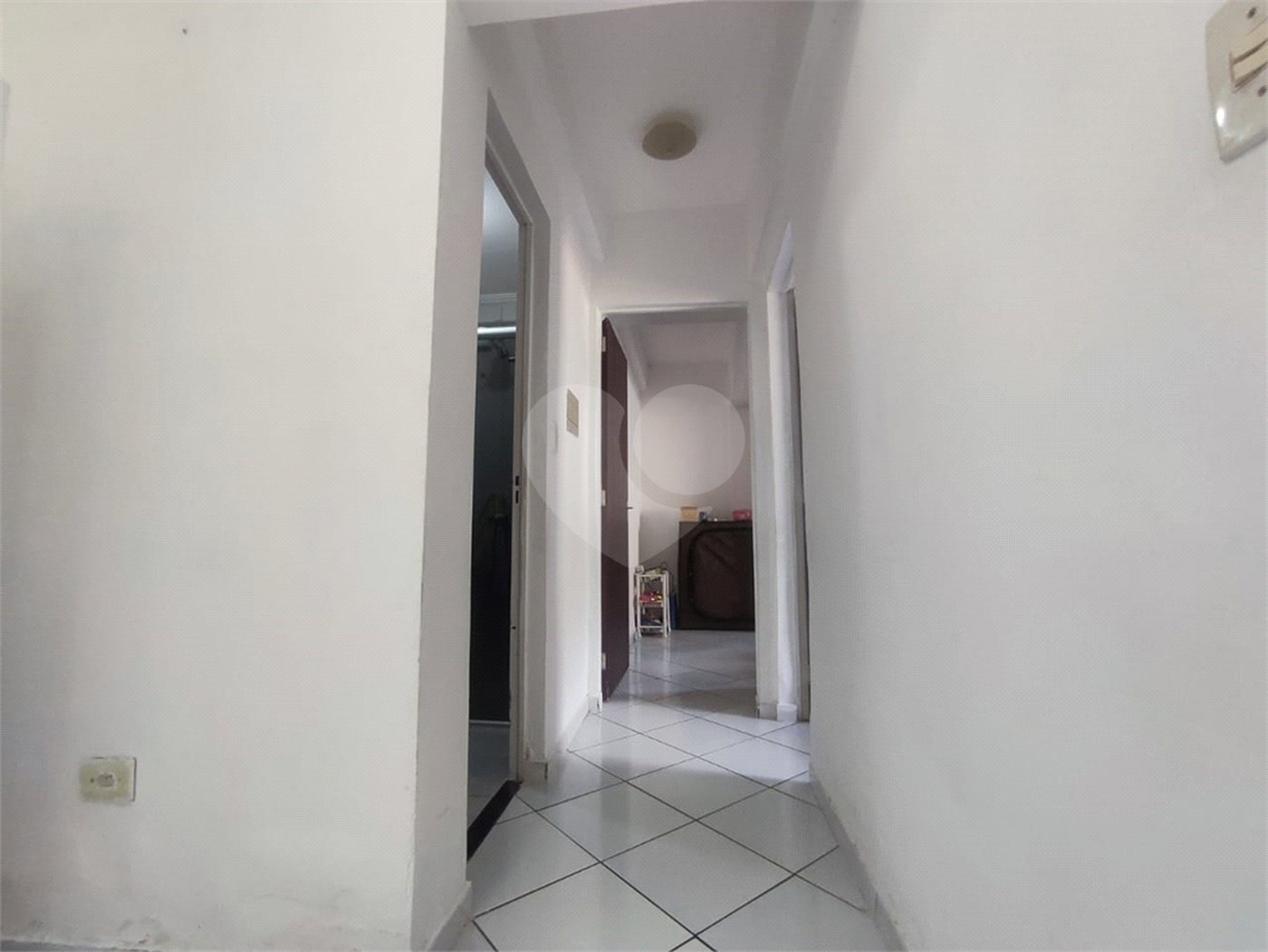 Apartamento à venda com 2 quartos, sendo 1 suíte, em Parque São Luís, Taubaté, SP