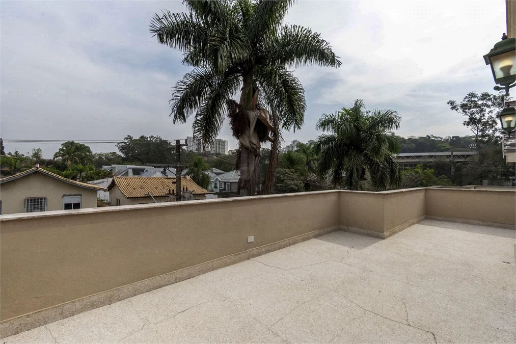 Casa de Vila à venda com 3 suítes em Morumbi, São Paulo, SP