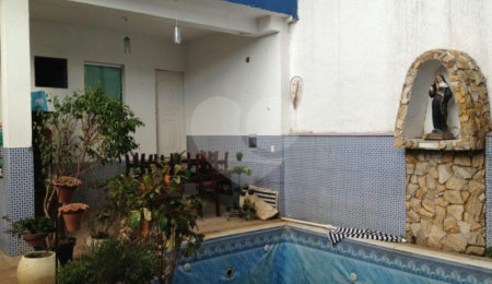 Sobrado à venda com 5 suítes em Jardim Franca, São Paulo, SP