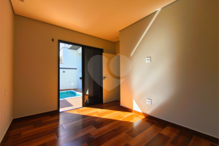 Casa à venda com 3 quartos, sendo 1 suíte, no condomínio Terras de São Francisco, Sorocaba - SP