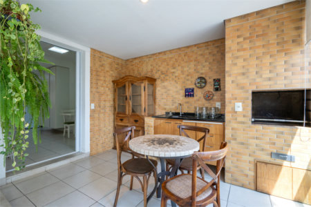Apartamento à venda com 3 suítes em Campo Belo, São Paulo, SP