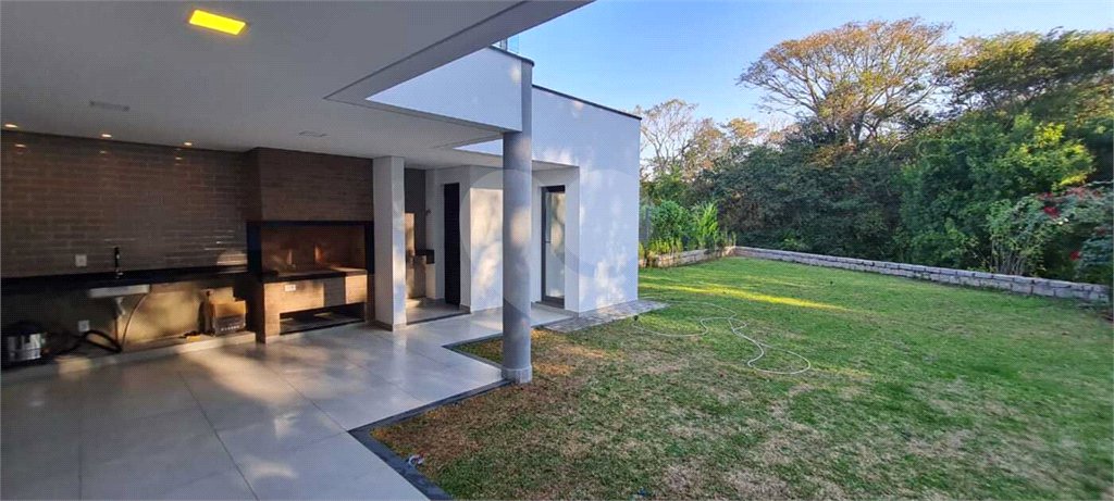Casa à venda com 3 suítes no condomínio Reserva dos Vinhedos, Louveira - SP