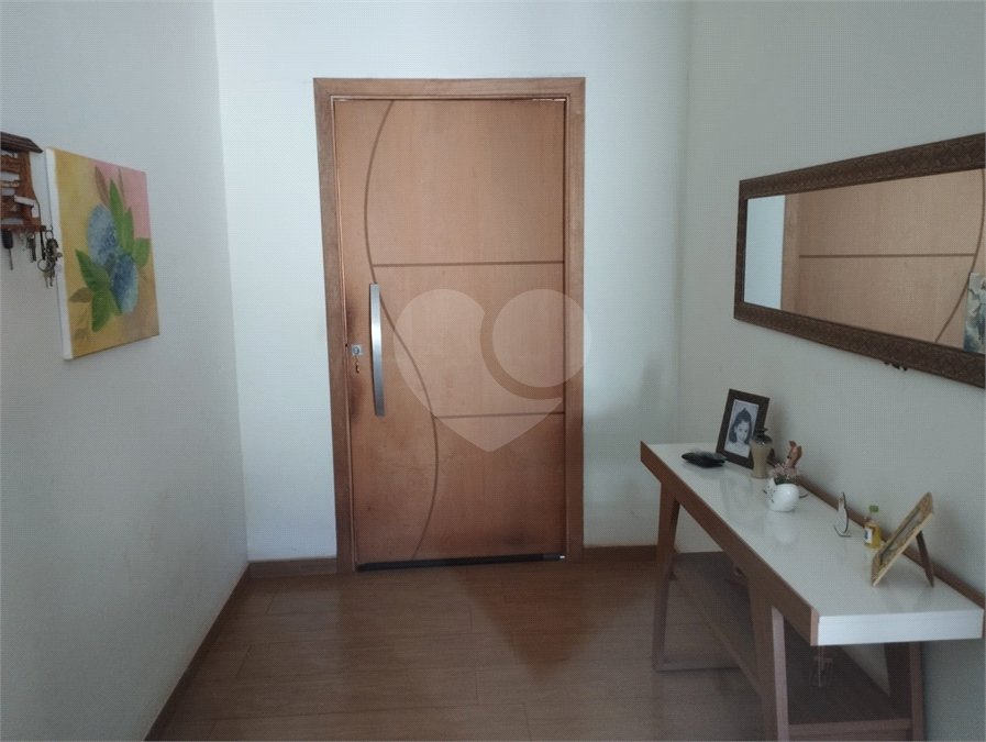 Casa à venda com 6 quartos, sendo 4 suítes, no condomínio Chácara Hipica, Ribeirão Preto - SP