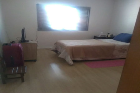Casa à venda com 3 quartos, sendo 1 suíte, em Jardim Bonfiglioli, São Paulo, SP