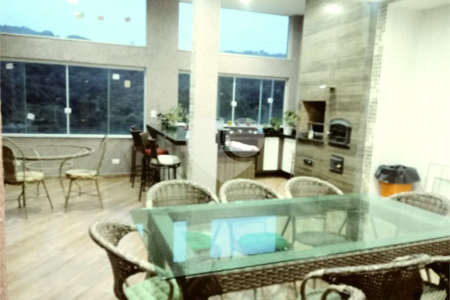 Casa à venda com 5 suítes no condomínio Suíça da Cantareira, Mairiporã - SP