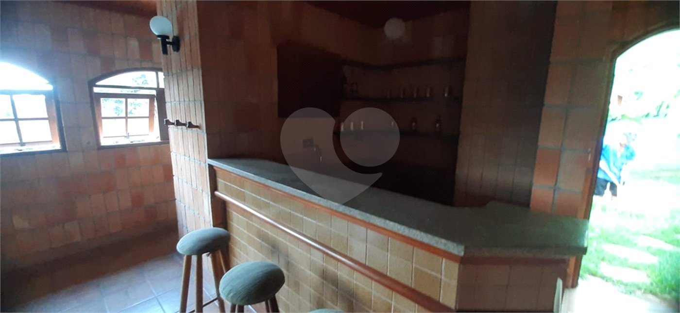 Casa à venda com 6 quartos, sendo 5 suítes, em Roseira, Mairiporã, SP
