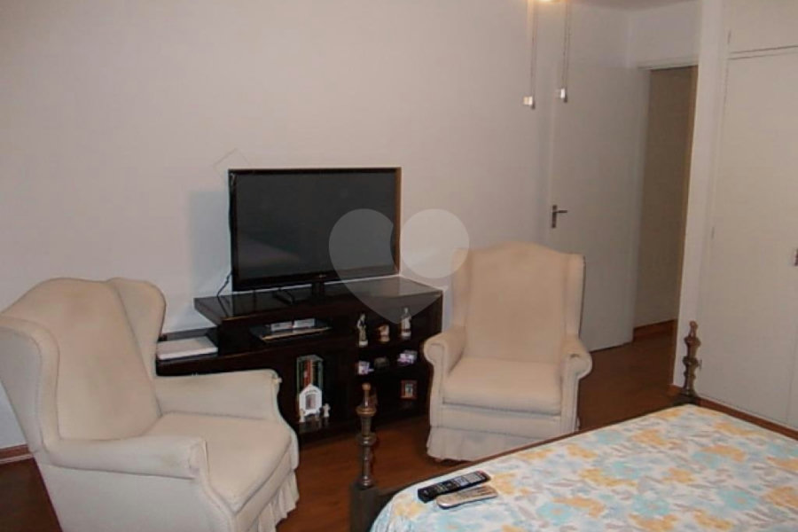 Sobrado à venda com 2 quartos em Santana, São Paulo, SP