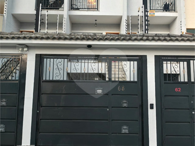 Sobrado à venda com 3 suítes em Vila Nivi, São Paulo, SP
