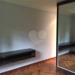 Casa à venda com 4 quartos, sendo 2 suítes, no condomínio Residencial Morumbi, São Paulo - SP