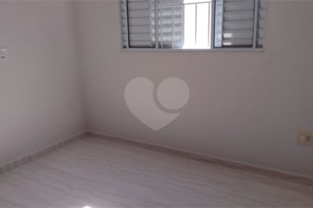 Casa à venda com 2 quartos, sendo 1 suíte, em Jardim Del Rei, Araraquara, SP